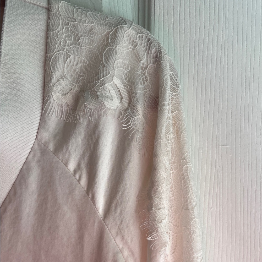 Express Cream V-Neck Blouse with Lace Detail - Picture 7 of 11